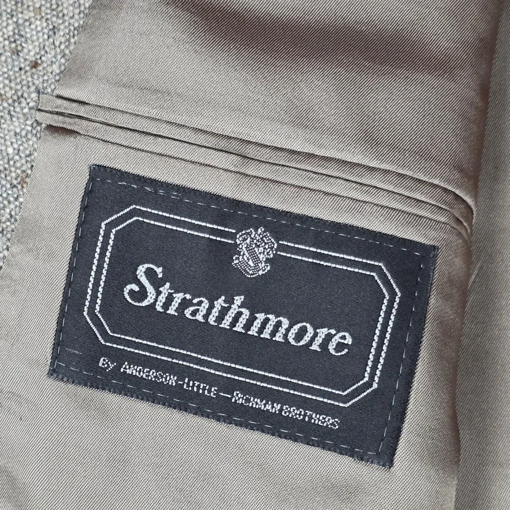 VTG Strathmore 100% Pure Wool Tweed Blazer Sport Coat Mens 44R Gray Two Button
